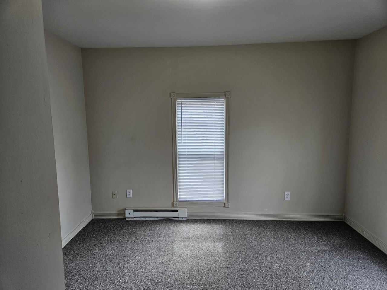 106 N Summit St #4 - Photo 7 of 8
