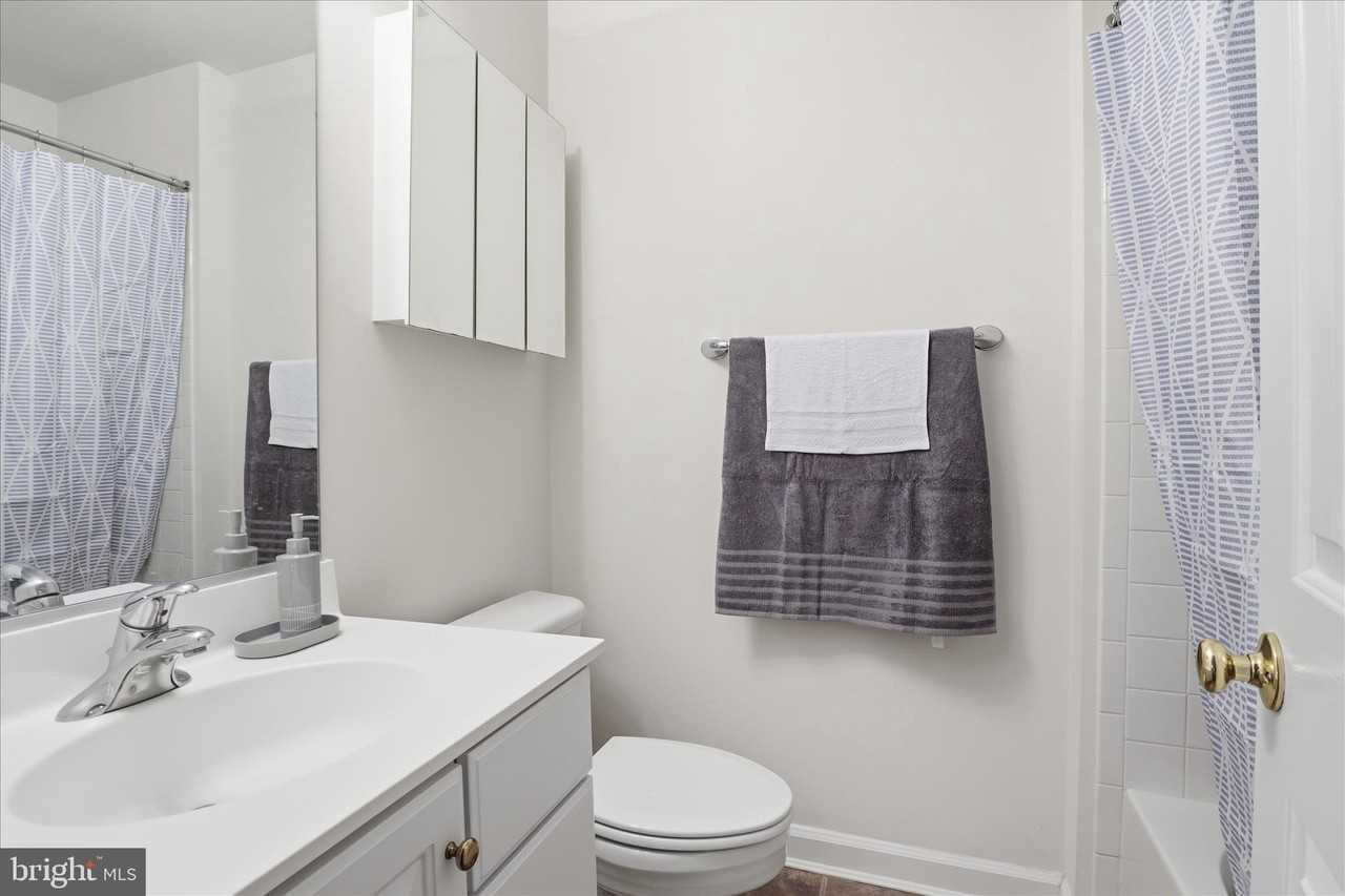 25559 Fretton Sq - Photo 6 of 39