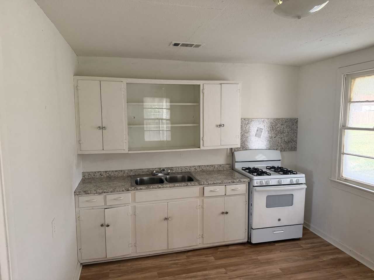 1117 Evergreen Dr #NA - Photo 6 of 20