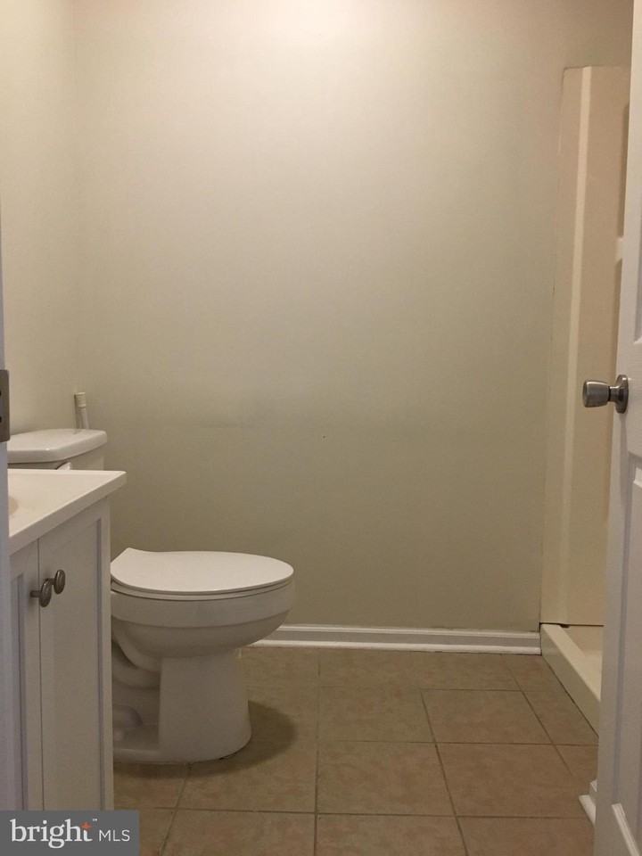 510 N Kent St Apt 1 #1 - Photo 6 of 6