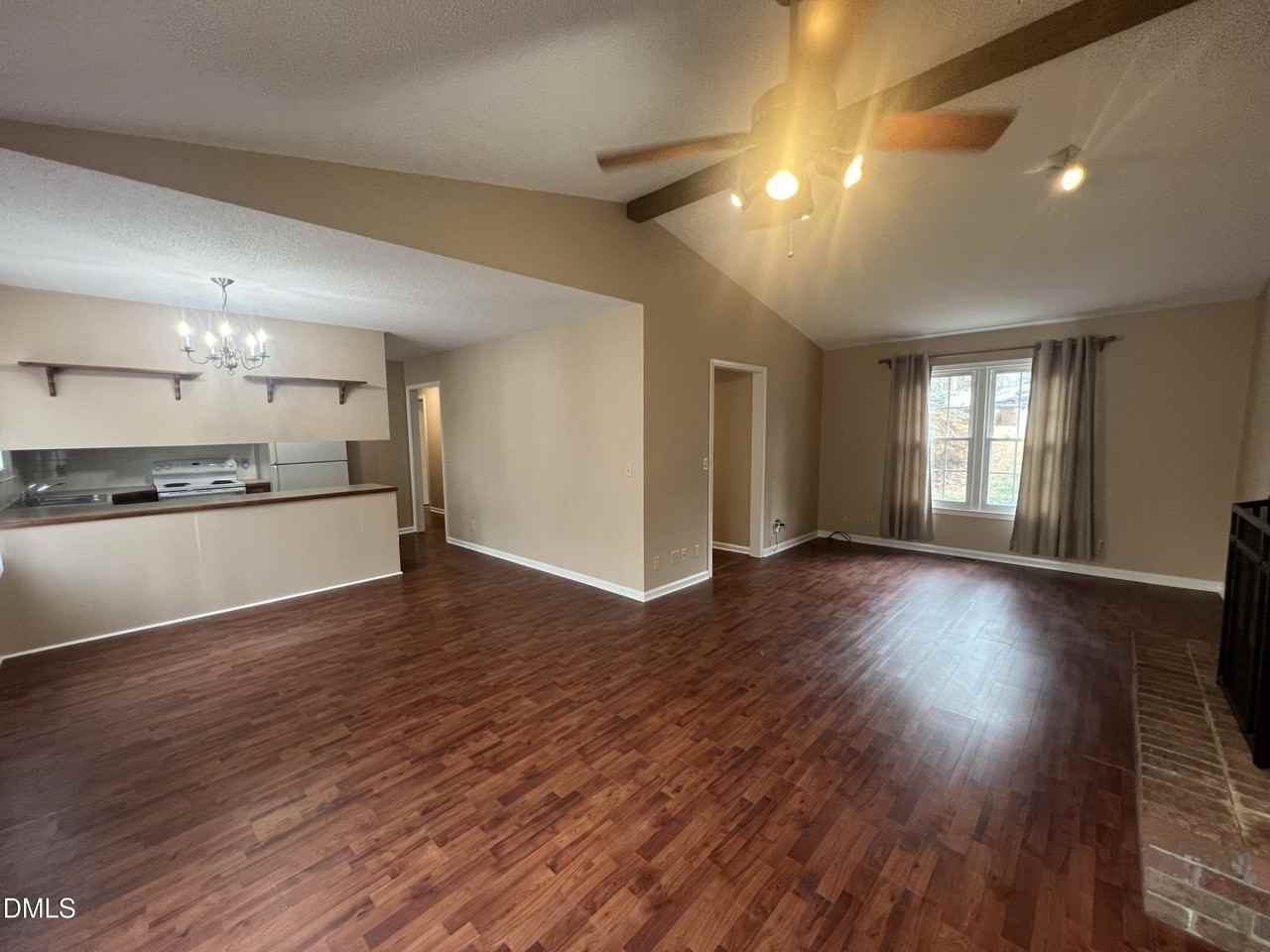 1201 Linton Ct - Photo 5 of 30