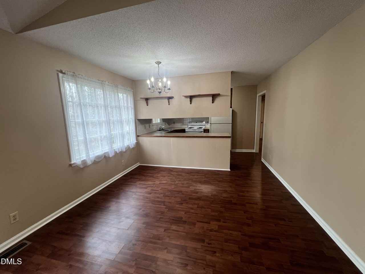 1201 Linton Ct - Photo 7 of 30