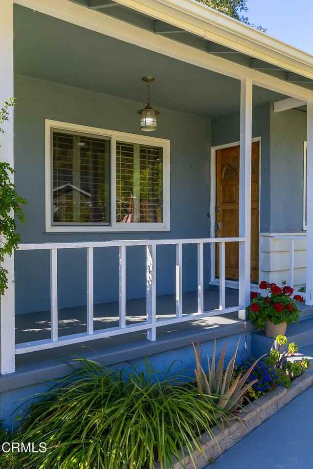 4723 Rockland Pl - Photo 2 of 27