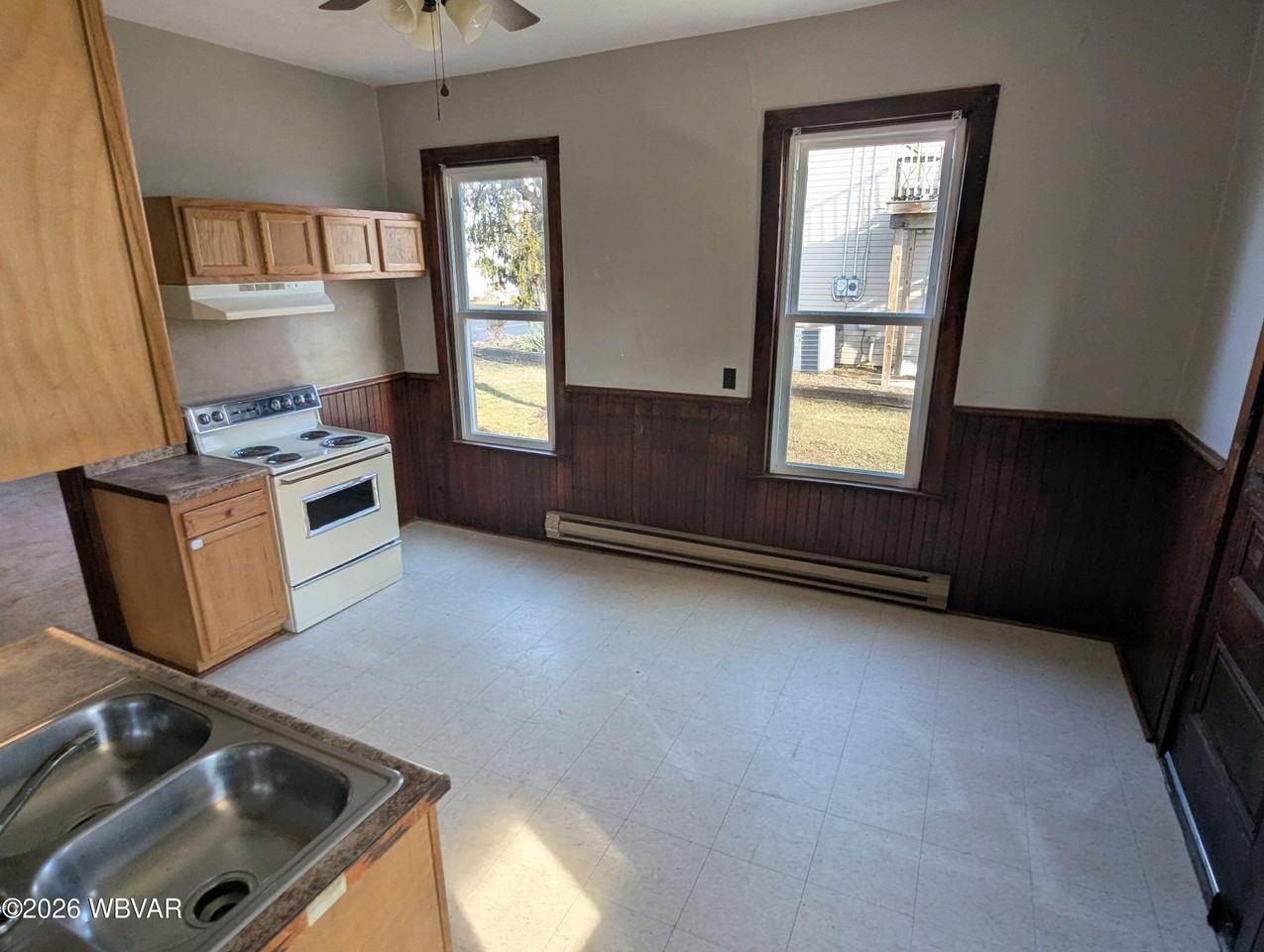 24 W Water St - Photo 7 of 17