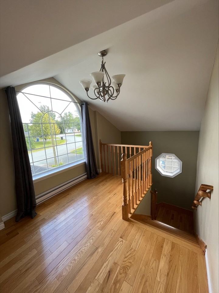 960 Meadow Ave #960 - Photo 4 of 12