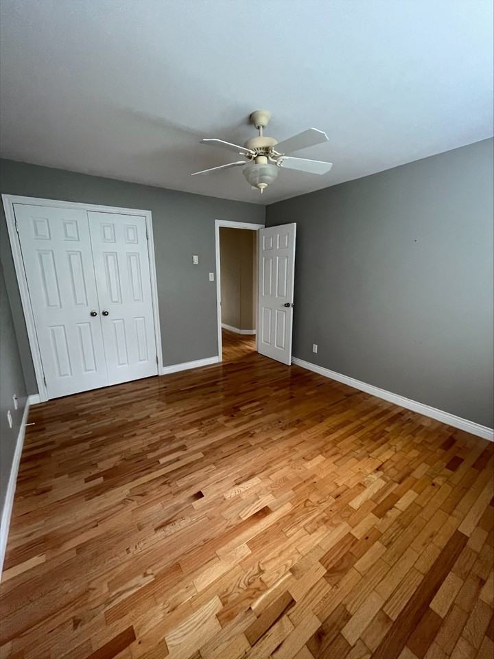 960 Meadow Ave #960 - Photo 6 of 12