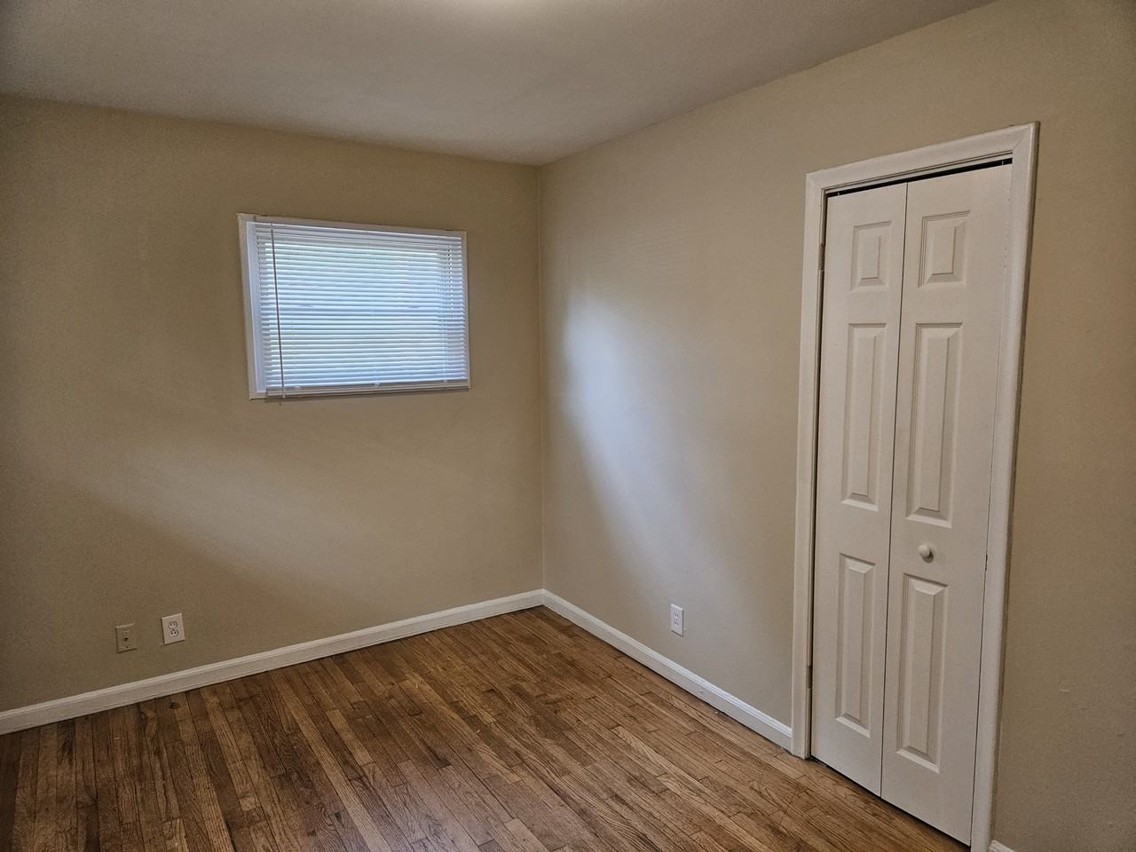 614 Emmet St #1 - Photo 5 of 9