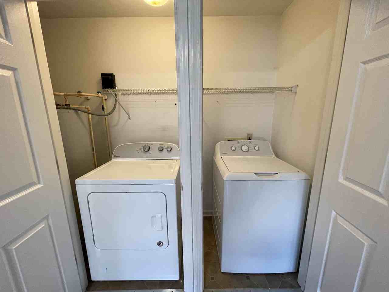 1007 Caroline St #1 - Photo 6 of 12