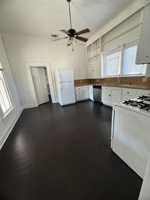 featured image of 302 S Burleson St #1