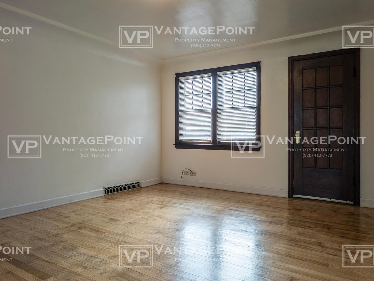 444 S Baird St Uppr - Photo 4 of 11