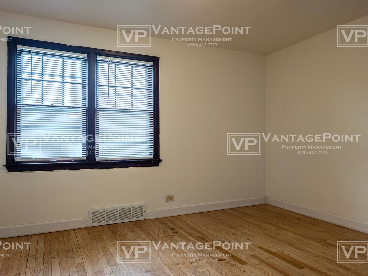 444 S Baird St Uppr - Photo 7 of 11