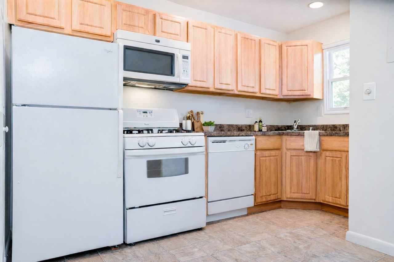 Mt Washington Apartments - Photo 4 of 20