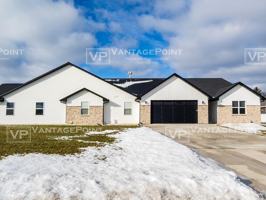 featured image of 2587 Farmington Way #1