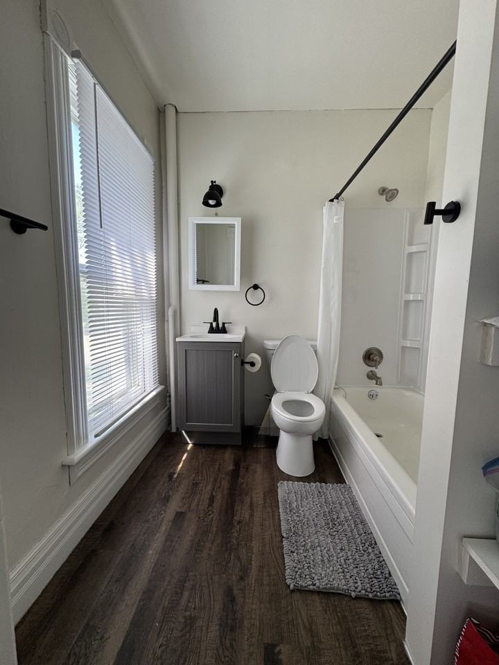 2123 C Ave #5 - Photo 6 of 9