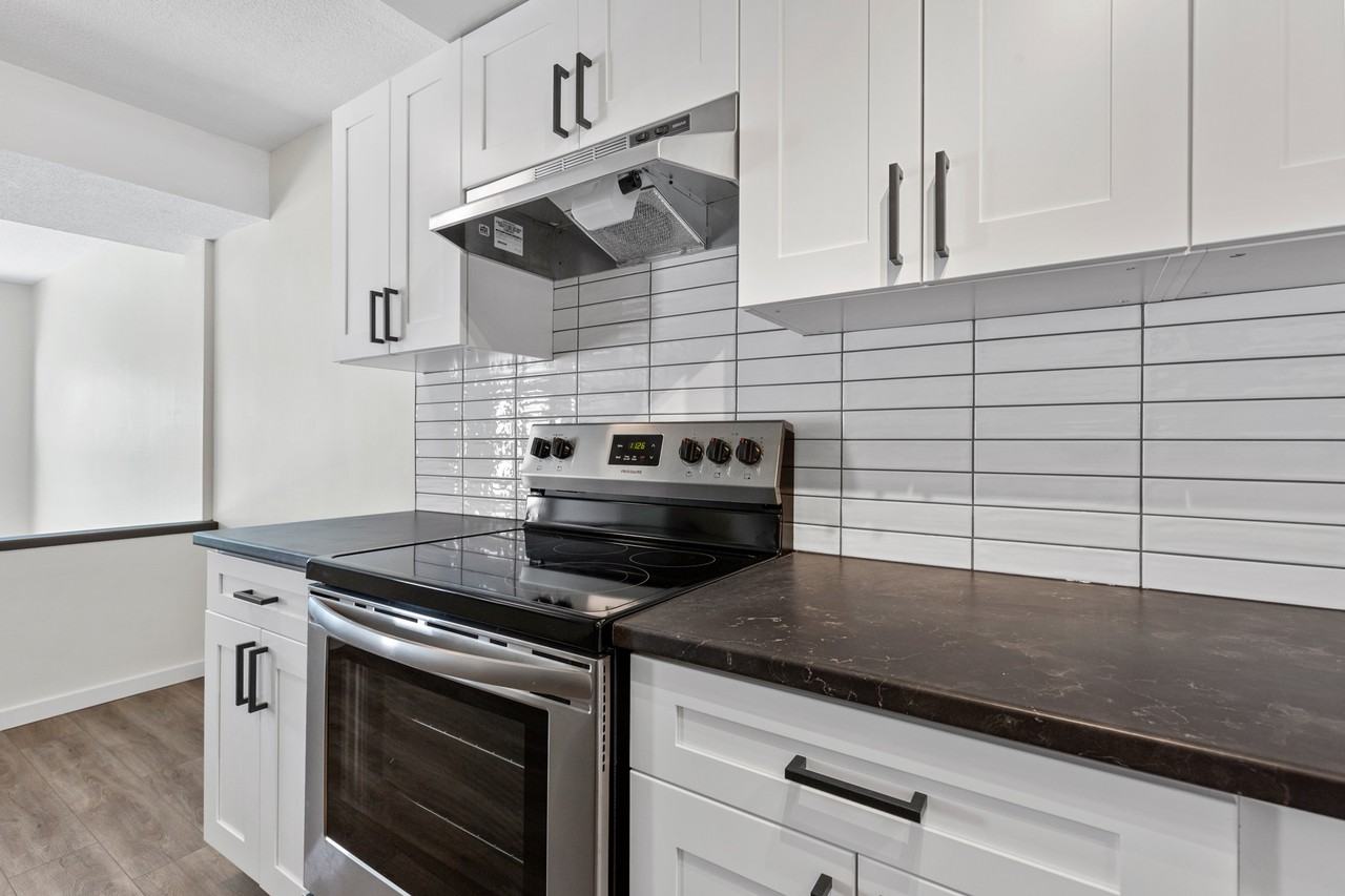 Highland Villas - Photo 2 of 18