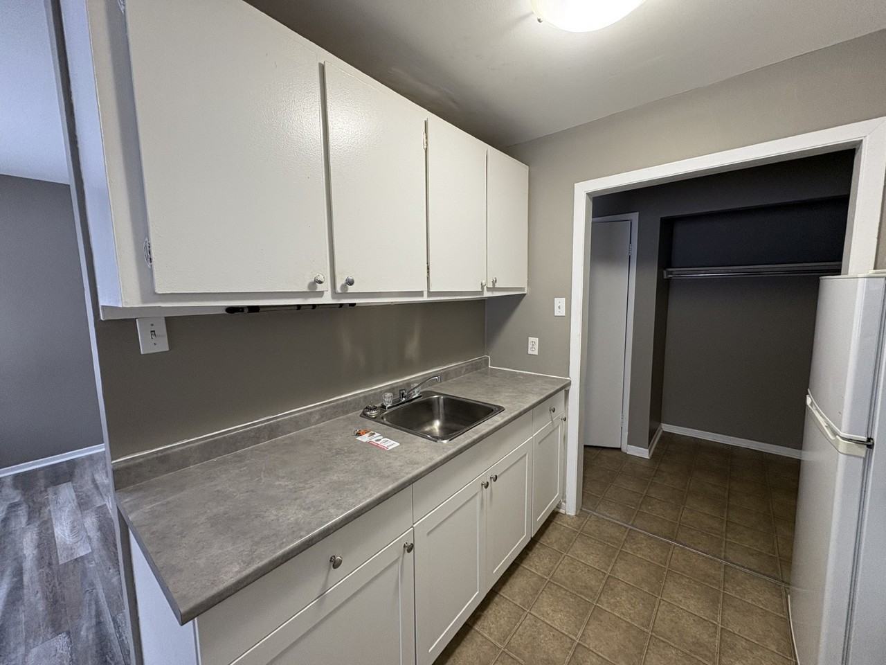 2 Reading Cres #2 - Photo 3 of 15