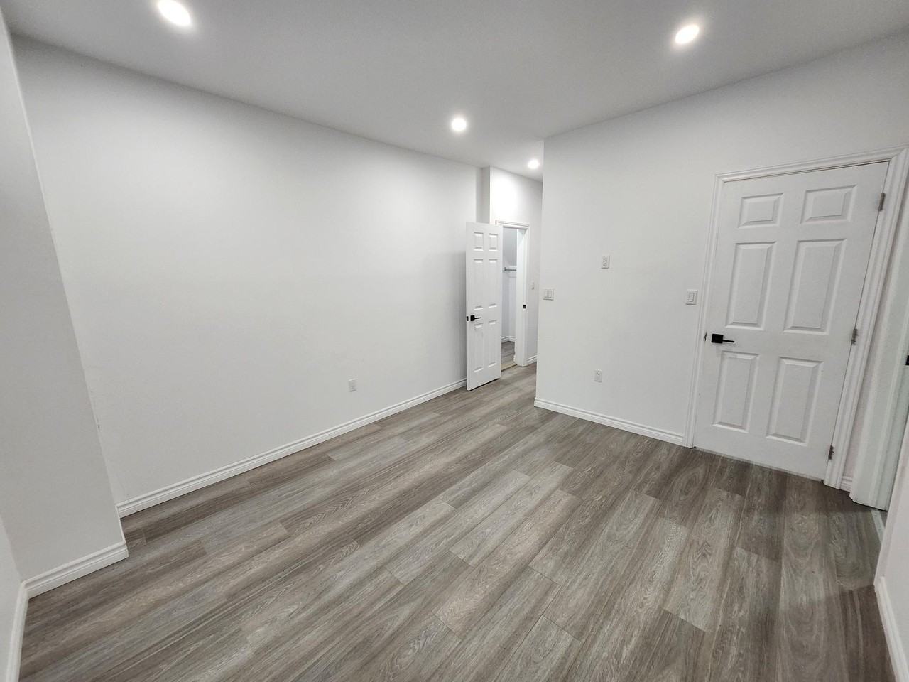 97 Carleton St #1 - Photo 4 of 16