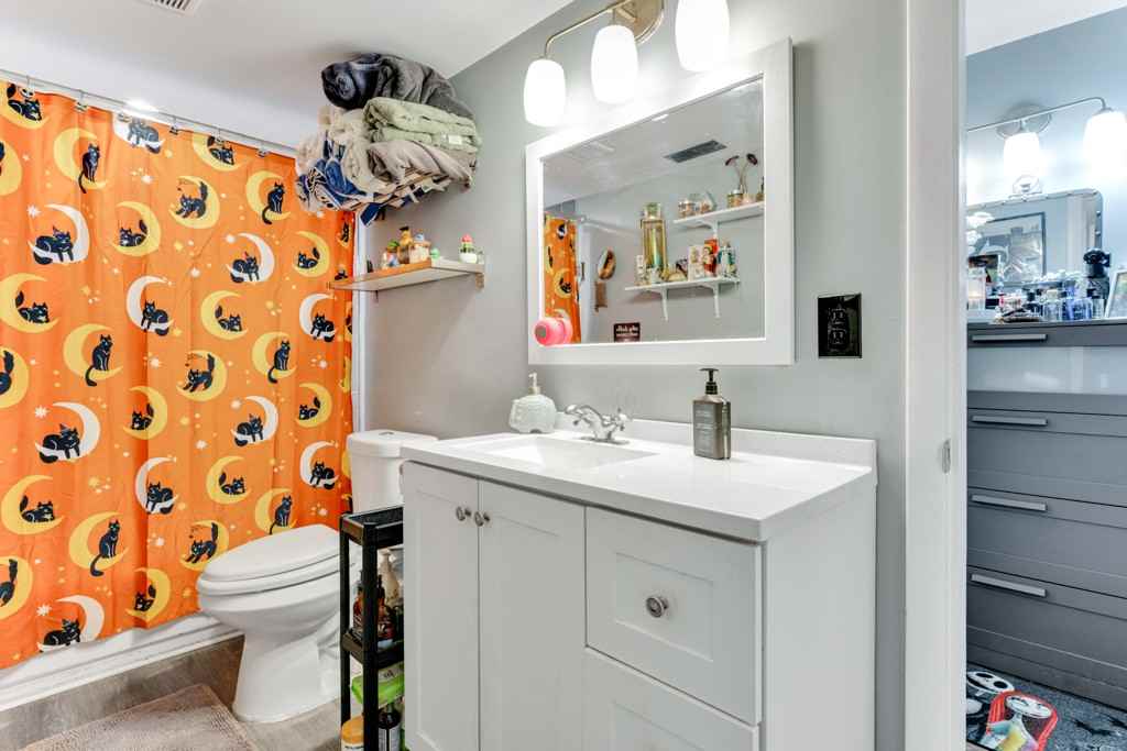 411 Nottinghill Park #1 - Photo 5 of 11