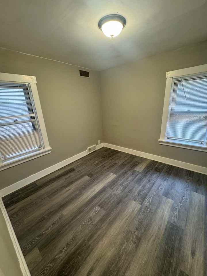 1217 Scott St #1 - Photo 7 of 10