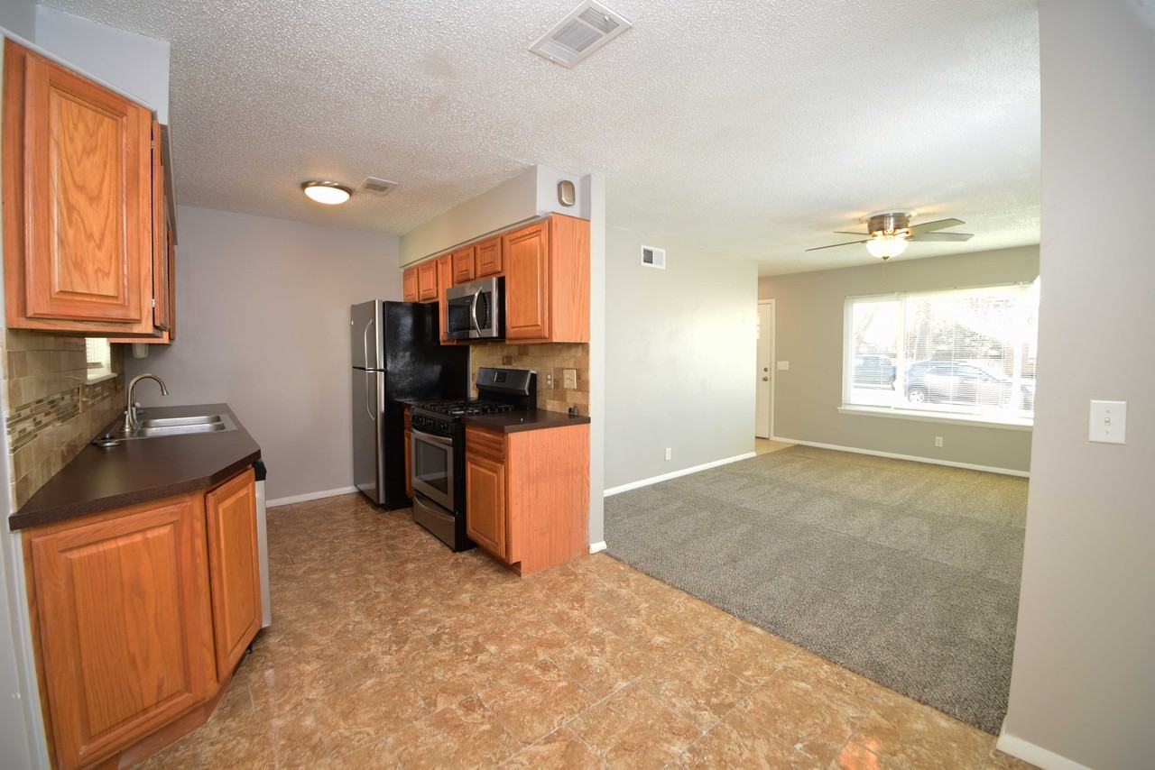 2485 S 127th East Ave #1 - Photo 6 of 23