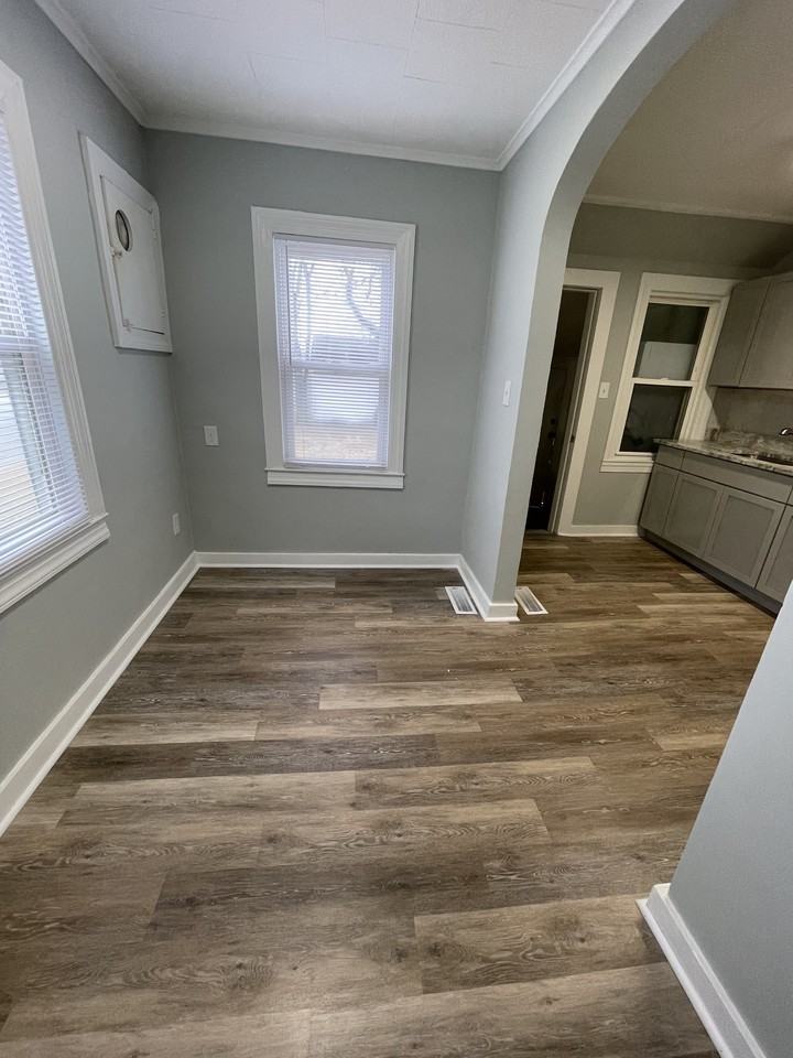 311 Marshall St #1 - Photo 7 of 9