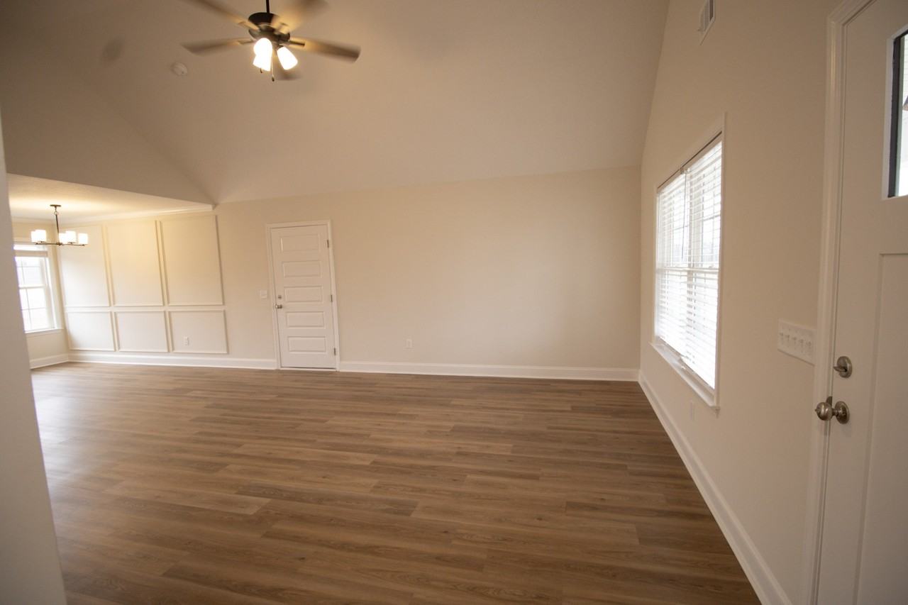 125 Enclave Ct #1 - Photo 3 of 10
