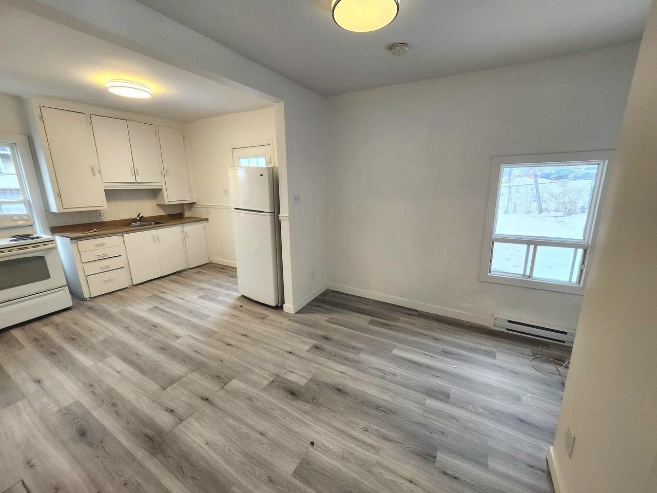 9 7-9 Courtenay Avenue - 2 #2 - Photo 2 of 7