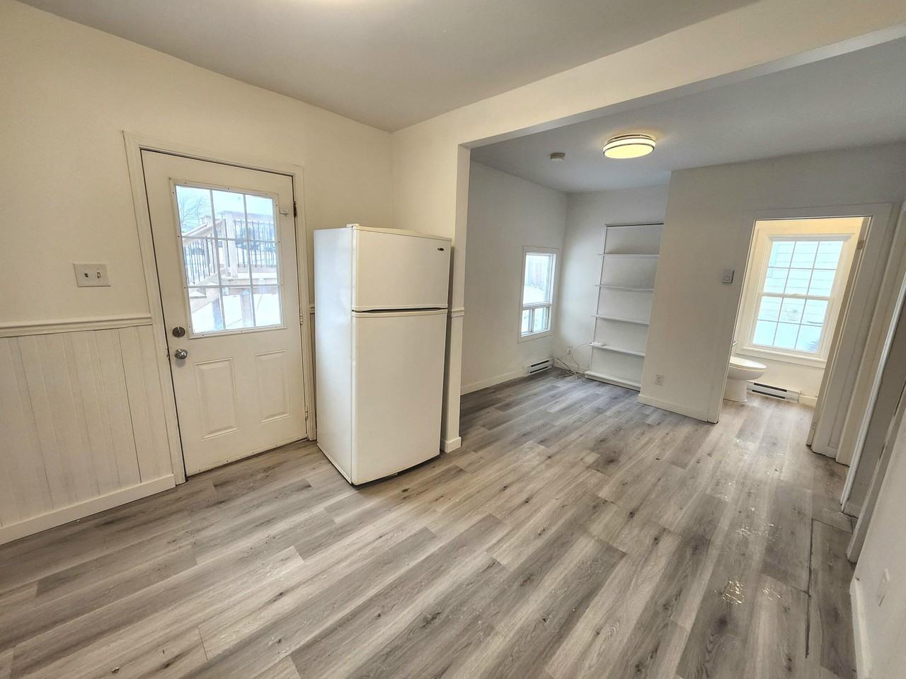 9 7-9 Courtenay Avenue - 2 #2 - Photo 3 of 7