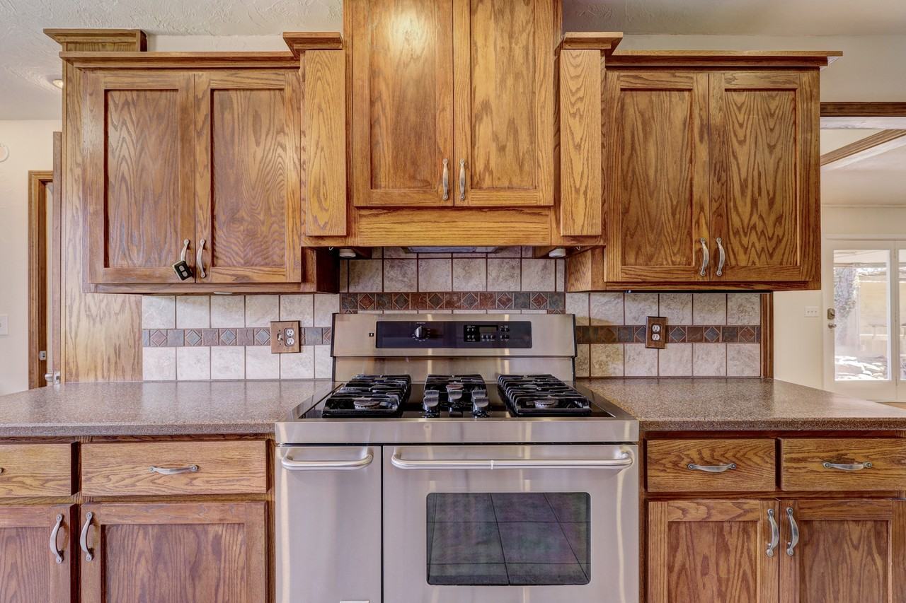 1008 E 11th St #1 - Photo 5 of 10