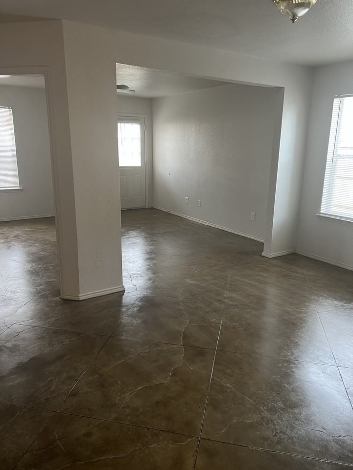 7610 Downe Dr #7610DOWNE - Photo 3 of 10