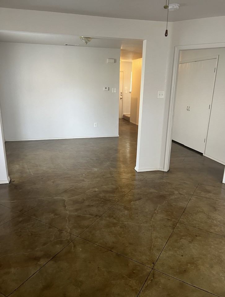 7610 Downe Dr #7610DOWNE - Photo 4 of 10