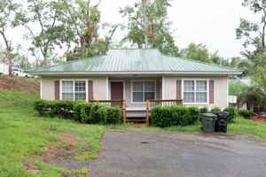 featured image of 285 E Harrison St #1