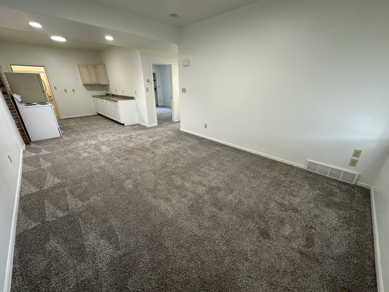 423 9th St S #423-9thSTS - Photo 2 of 14