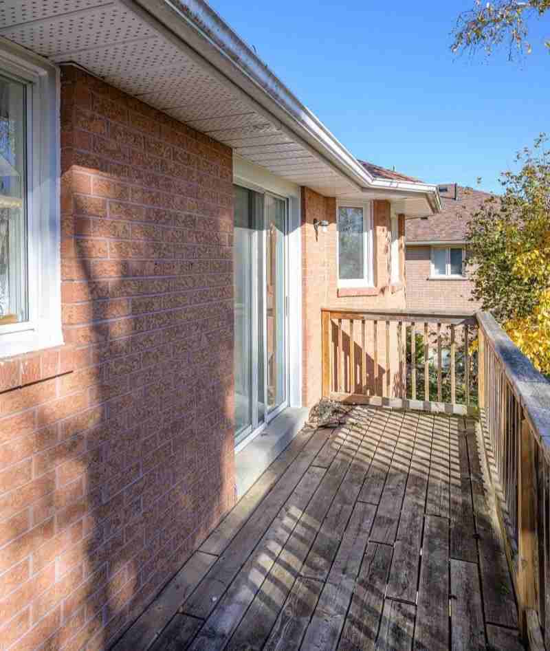 197 Livingstone St W - Photo 5 of 26