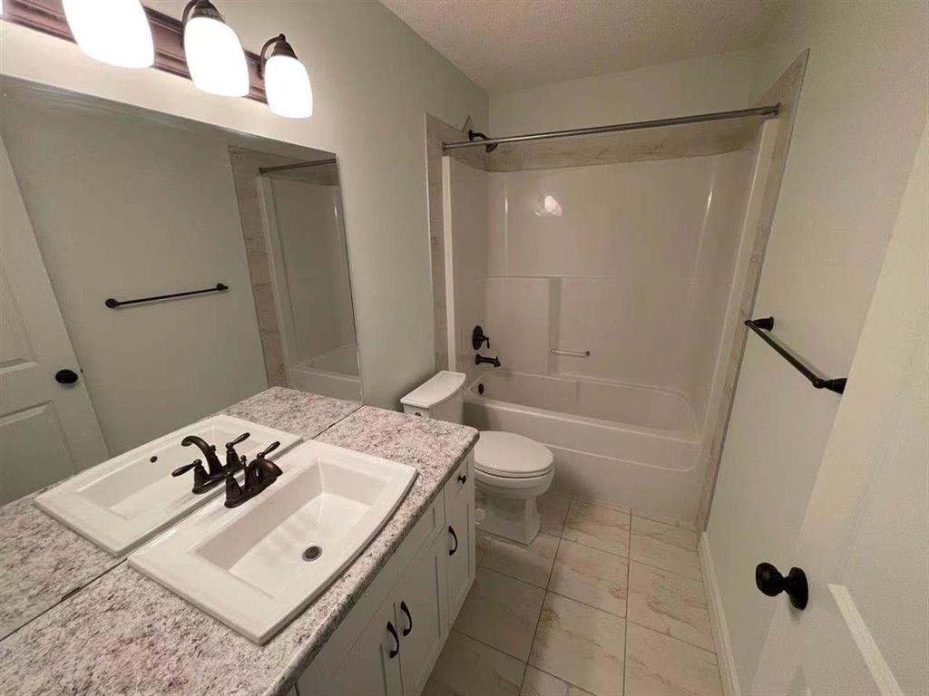 3062 Keswick Way SW - Photo 7 of 9