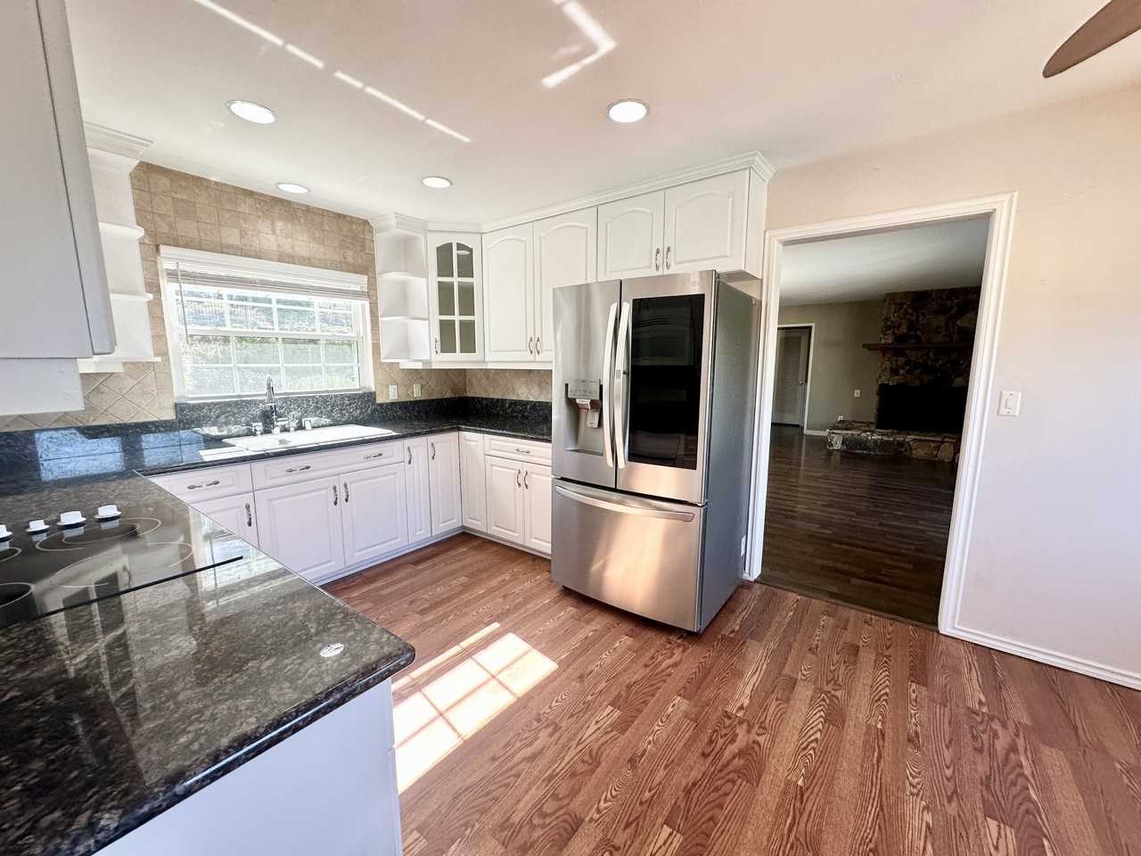 9071 Paradise Park Dr #1 - Photo 3 of 18