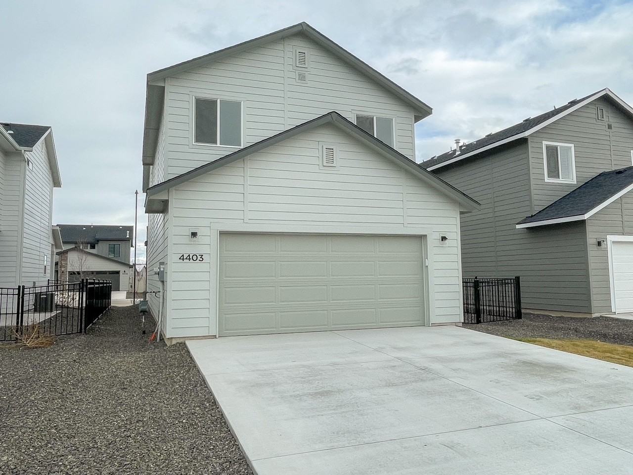 4403 N Magical Creek Ave #1 - Photo 3 of 37