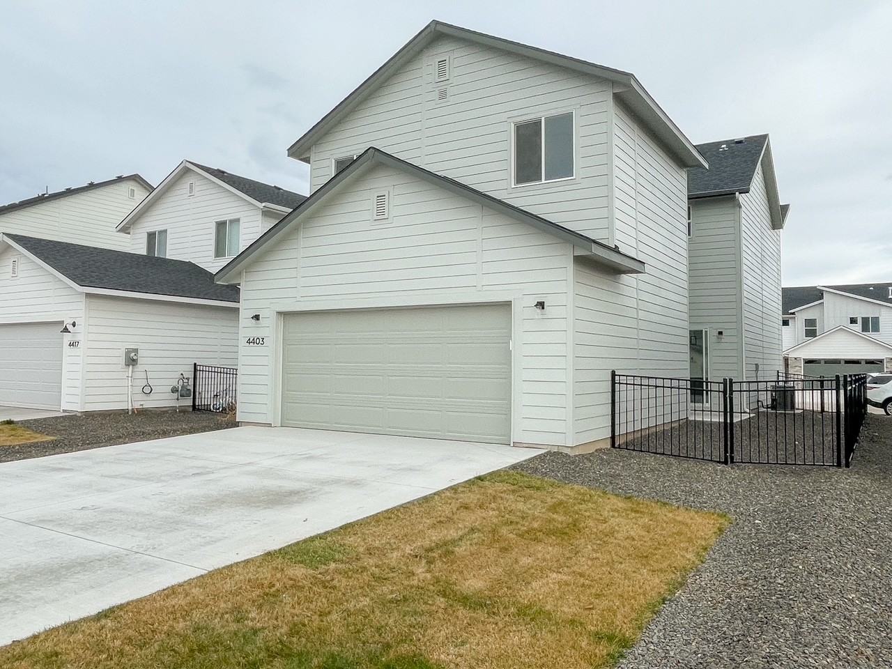 4403 N Magical Creek Ave #1 - Photo 4 of 37