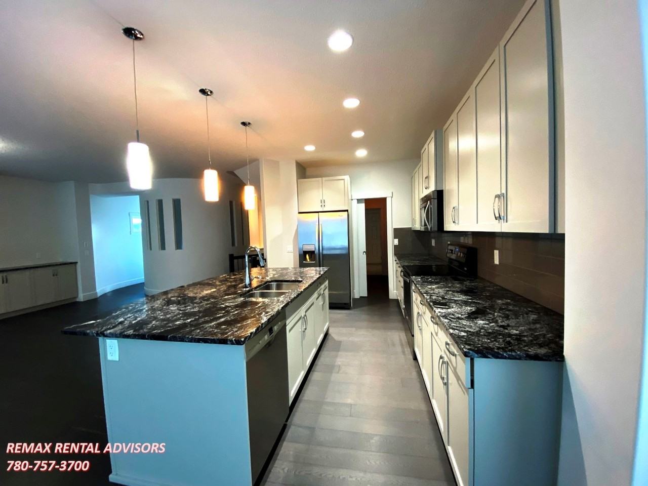 3167 Winspear Cres Sw - Photo 3 of 26