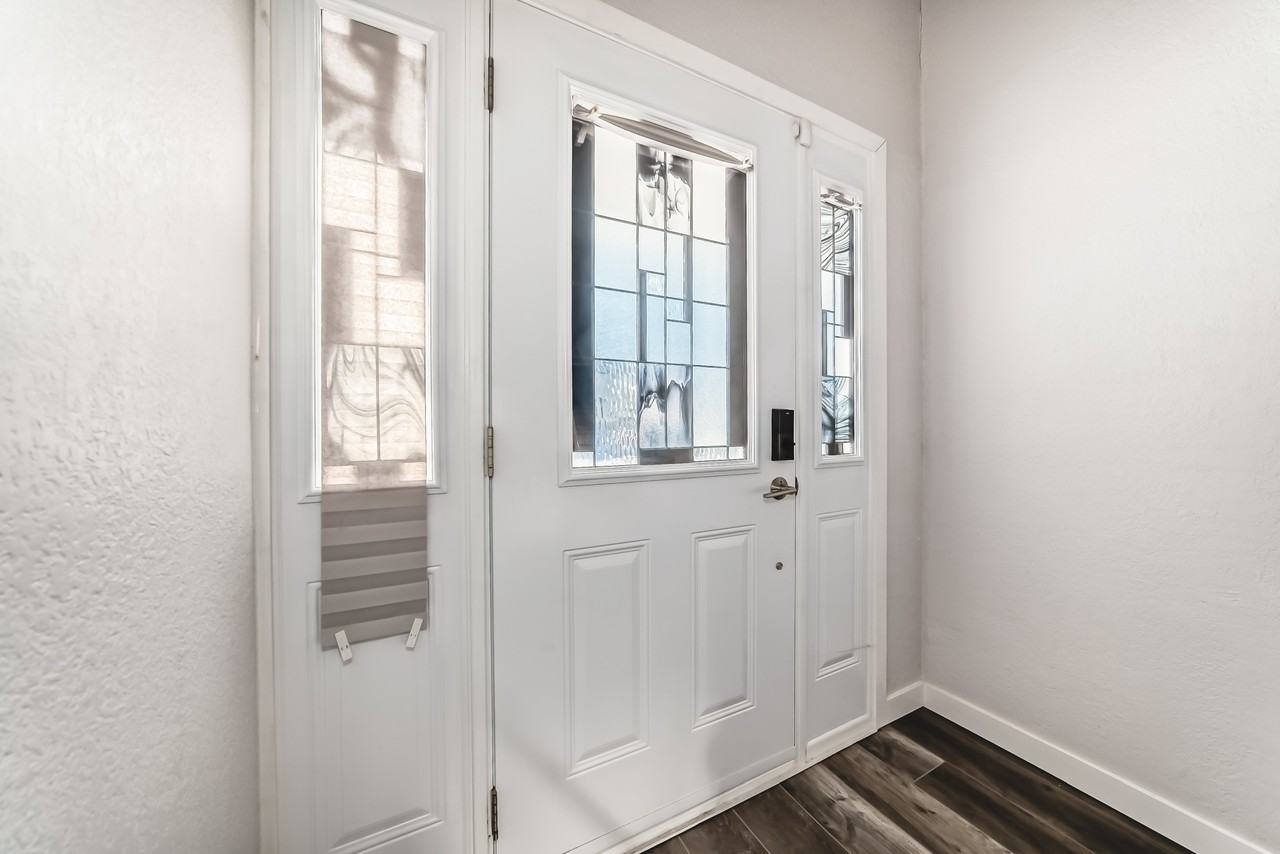 15 Canberra Rd - Photo 2 of 22