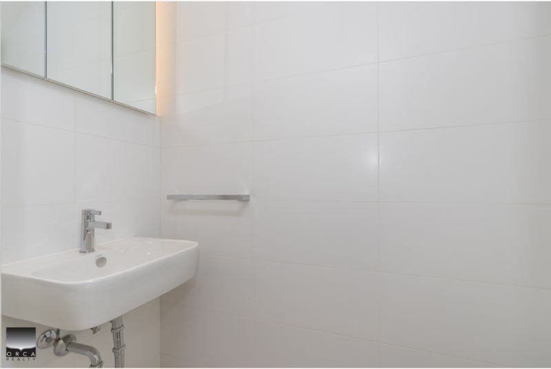 10 17th Ave W - Photo 3 of 50