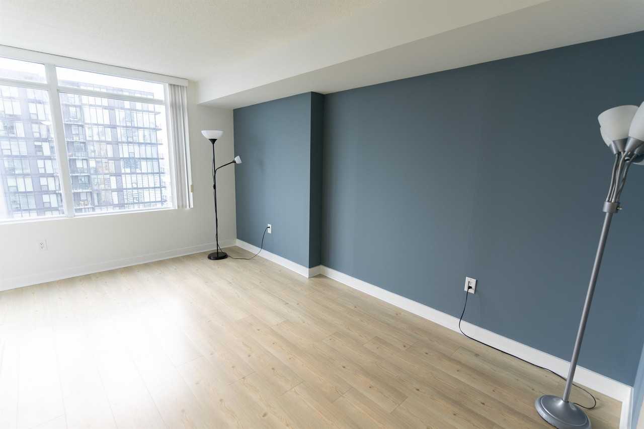 25 City Place #4008 - Photo 5 of 10