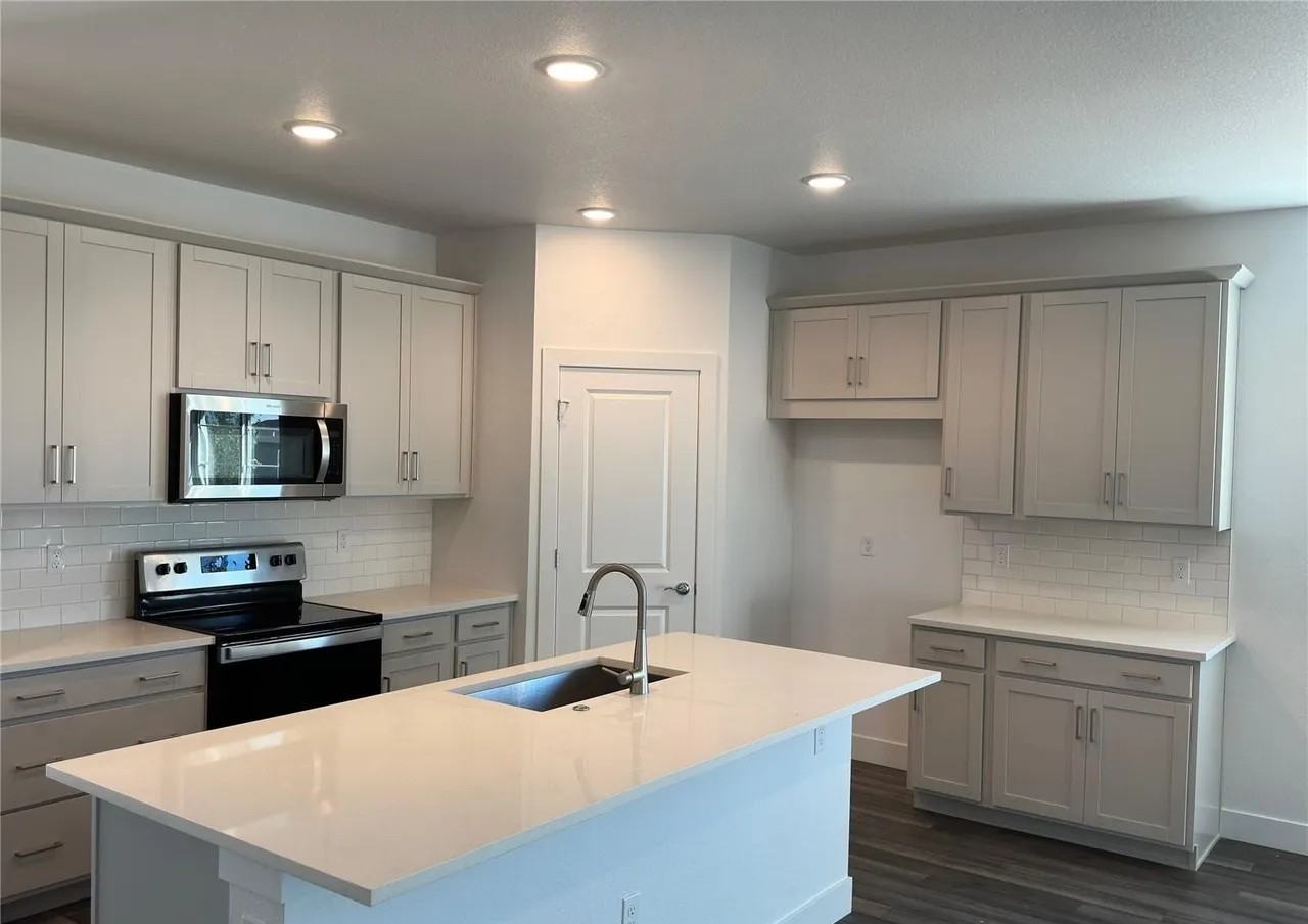 3907 N Catawba Way #1 - Photo 6 of 21