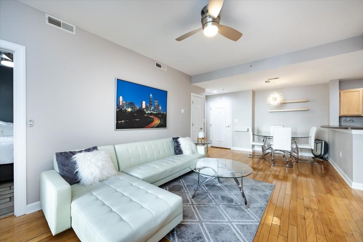 718 W Trade St #204 - Photo 4 of 35