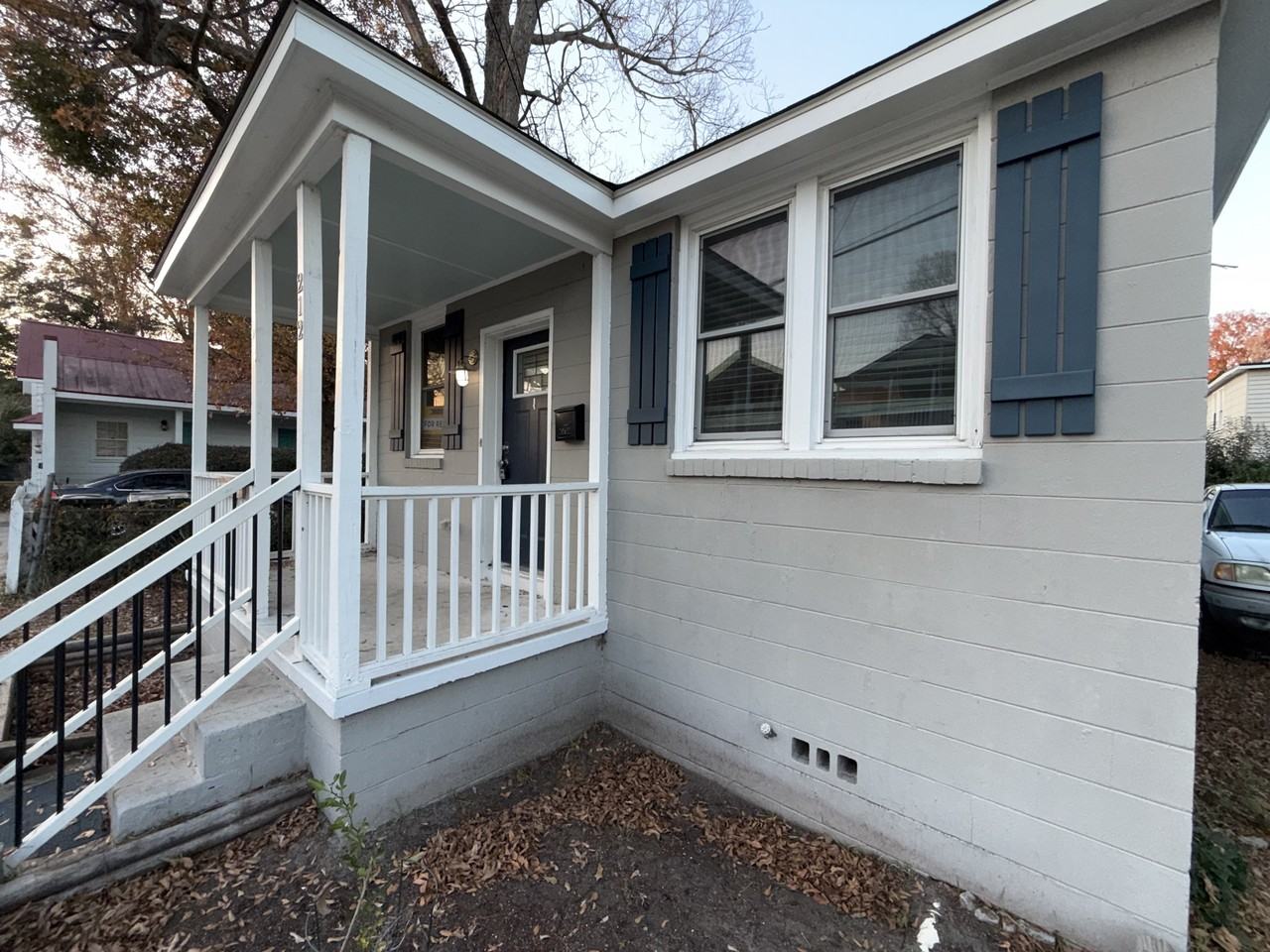 212 Romney St #1 - Photo 2 of 24