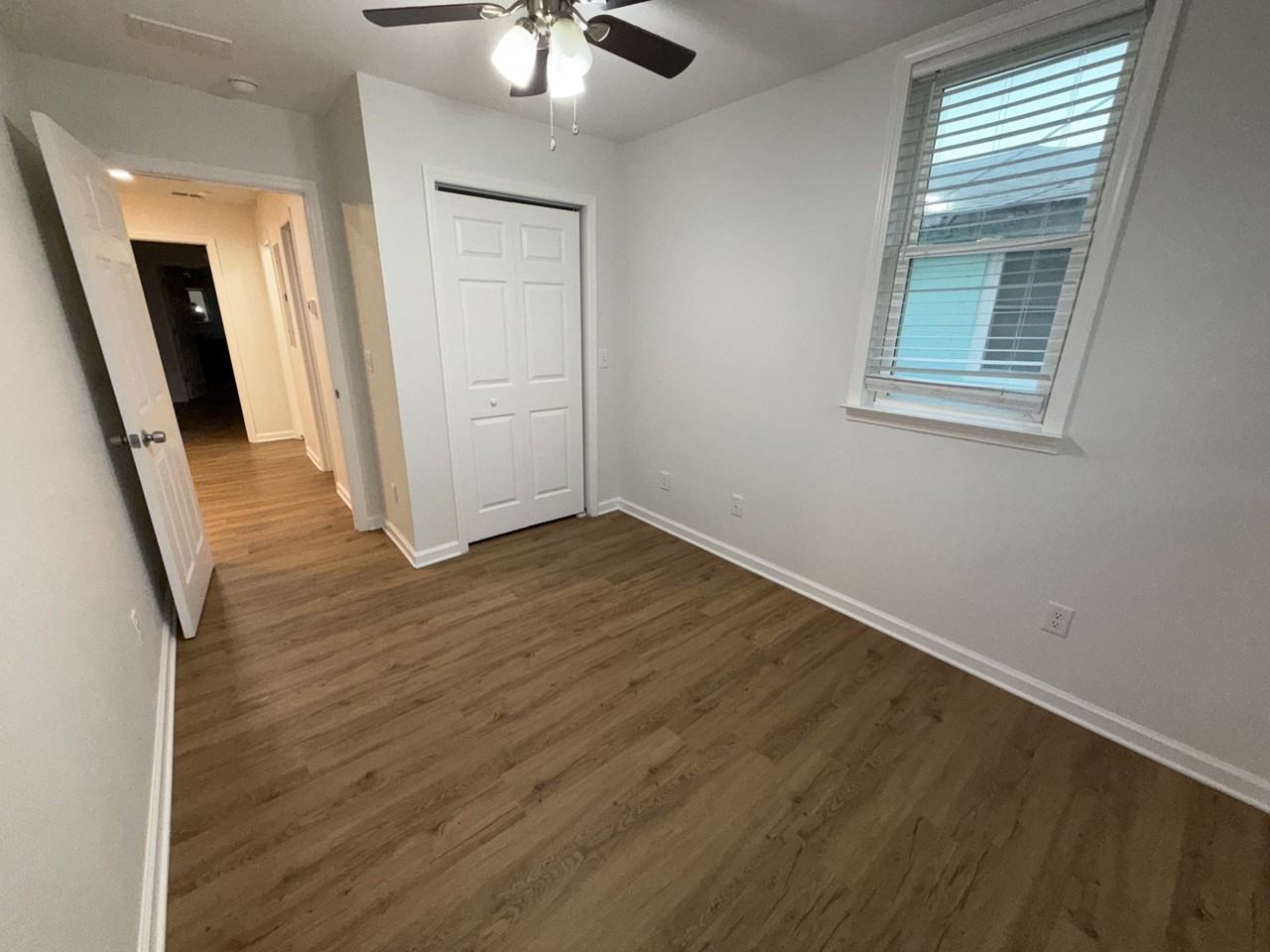 212 Romney St #1 - Photo 6 of 24