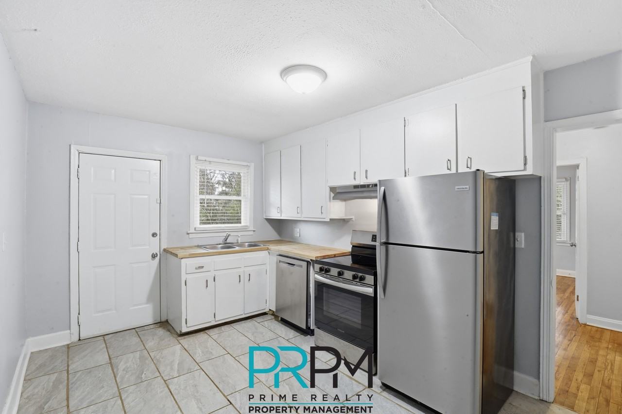 34 Bagwell CircleApartment A #A - Photo 6 of 19