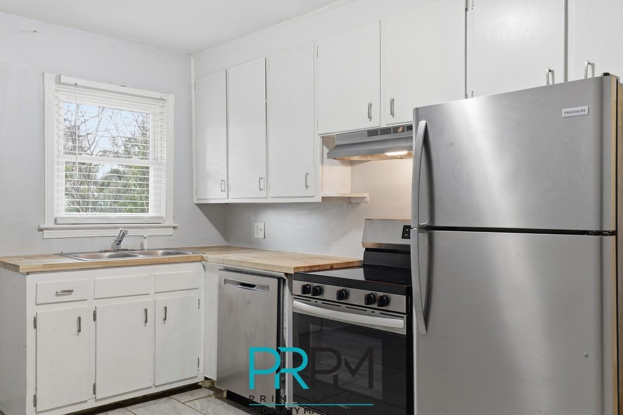 34 Bagwell CircleApartment A #A - Photo 7 of 19