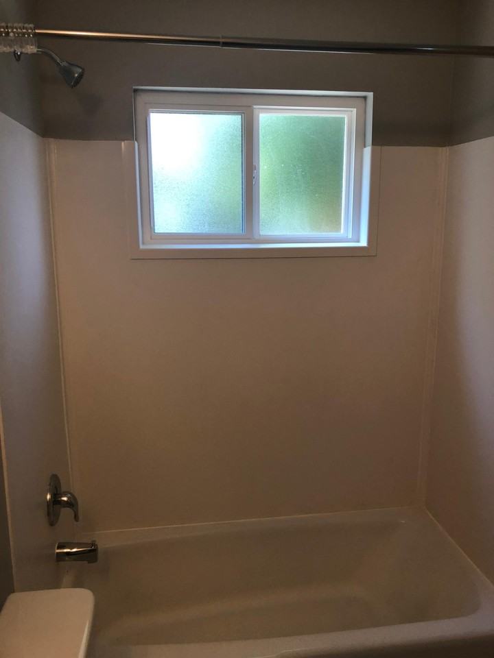 4800 Saddlebrook LaneApt 5 #5 - Photo 5 of 13