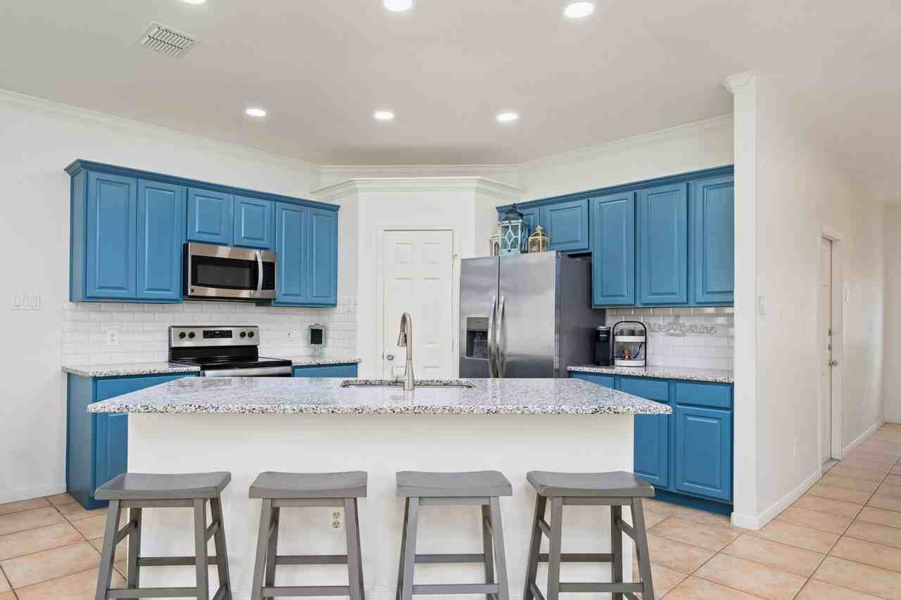 14878 Granada Dr - 1Unit 303 #1 - Photo 7 of 30